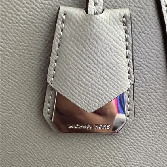 Michael Kors Elegant Gray Tote - Picture 4 of 4